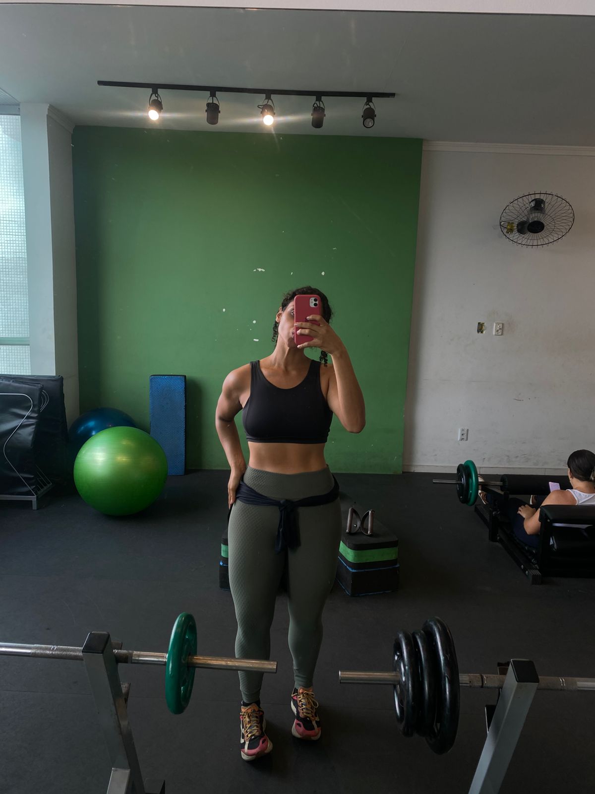 Kamilly após a transformação que viveu treinando