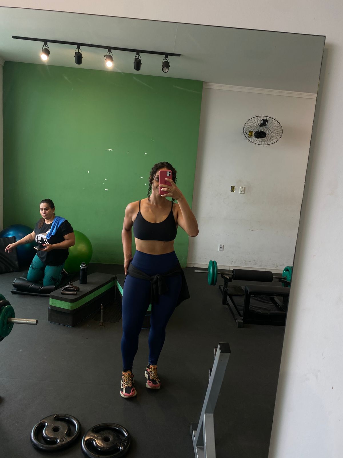 Kamilly após a transformação que viveu treinando